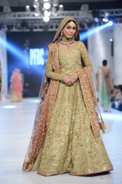 pakistani designer traditional golden bridal lehenga 2016-2017