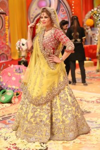 Pakistani Bridal Mehndi Dresses 2018 lehnga Choli