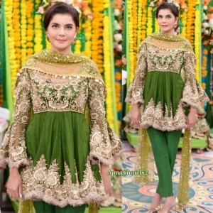 Latest Pakistani Bridal Mehndi Dresses 2018 frocks