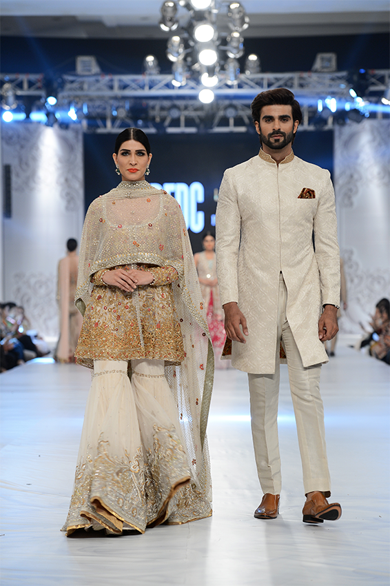 Stylish Engagement Dresses 2017 for Pakistani Brides