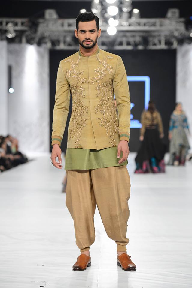  Pakistani Men Wedding Dresses for Groom By HSY