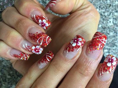 red floral nails 2021 for wedding