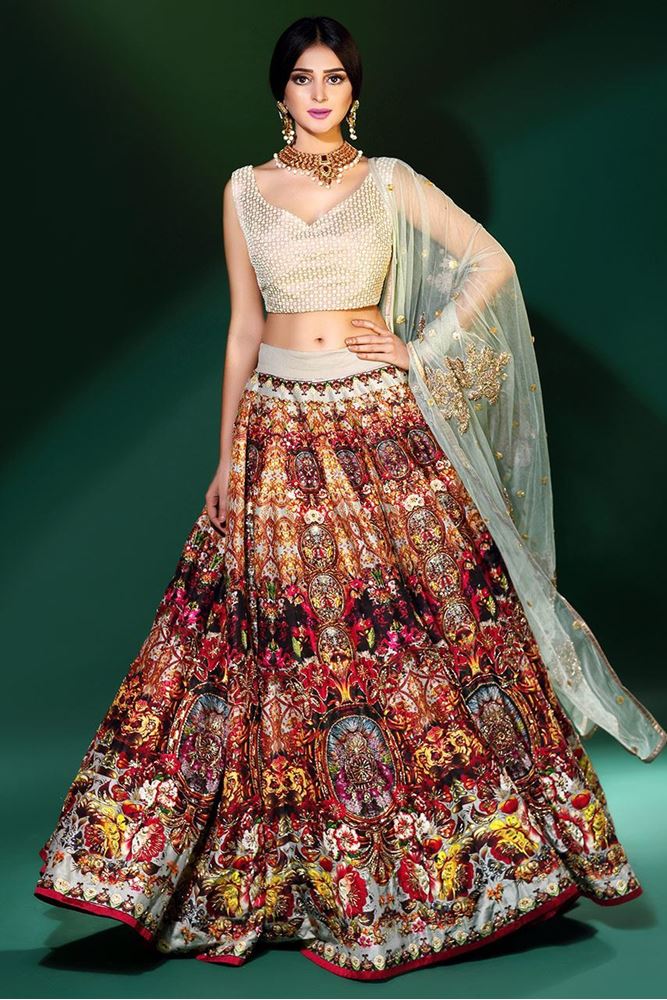 Erum Khan embroidered lehnga choli 2017 for wedding 