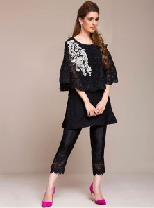 Latest Pakistani Eid Dresses 2018 For Women In Black Color