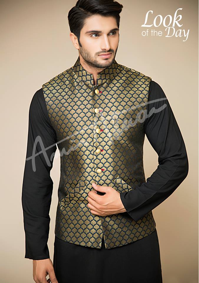 New style waistcoat for mehndi function