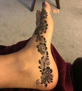 Latest Simple Arabic Mehndi Designs For Eid Feet