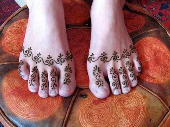 Foot Mehndi Design 2107 Easy