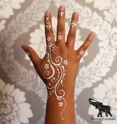 Simple White Henna design 2017 for Eid
