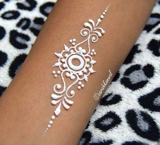 Simple White Henna Tattoo for Eid 2017