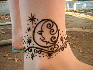 Easy Punjabi Mehndi Designs and Tattoos for Feet, Legs and Ankles