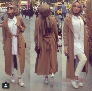 casual style Hijab with Sneakers and Jeans