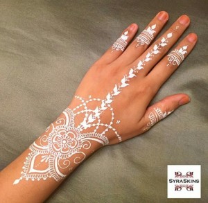 New Style White Henna Design for Eid 2017