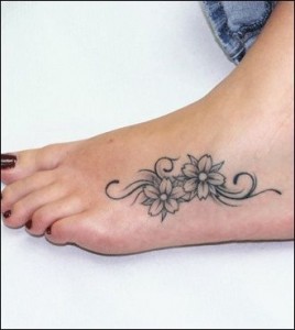 Simple Henna Tattoo for Feet