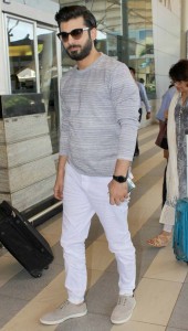Pakistani Street Style Fashion outfit ideas 2017 for Men and boys