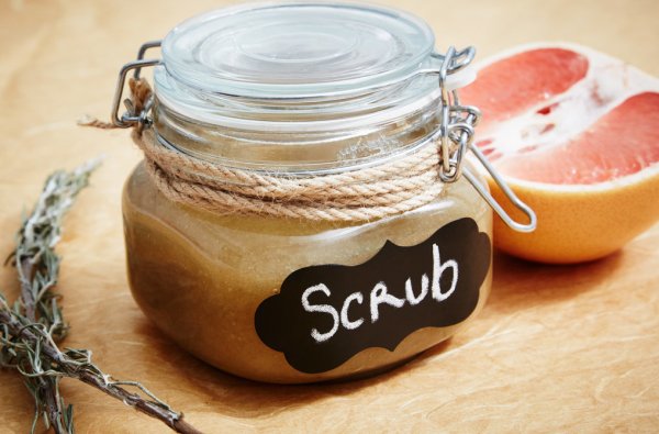 DIY Face Scrub Quick and Easy
