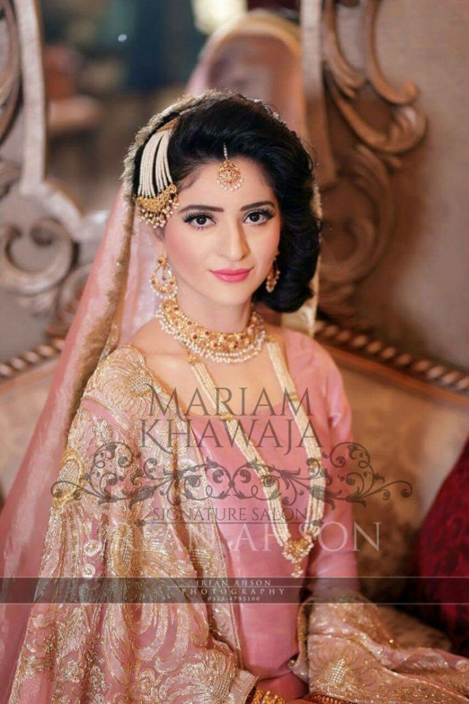 New Pakistani Bridal Hairstyles to Look Stunning | FashionGlint