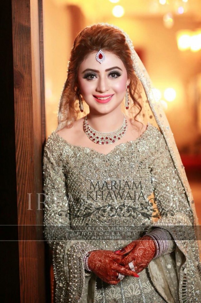 New Pakistani Bridal Hairstyles for Weddings