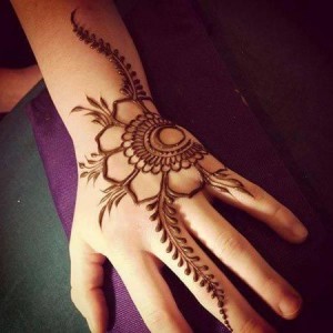 Simple Arabic Mehndi Designs