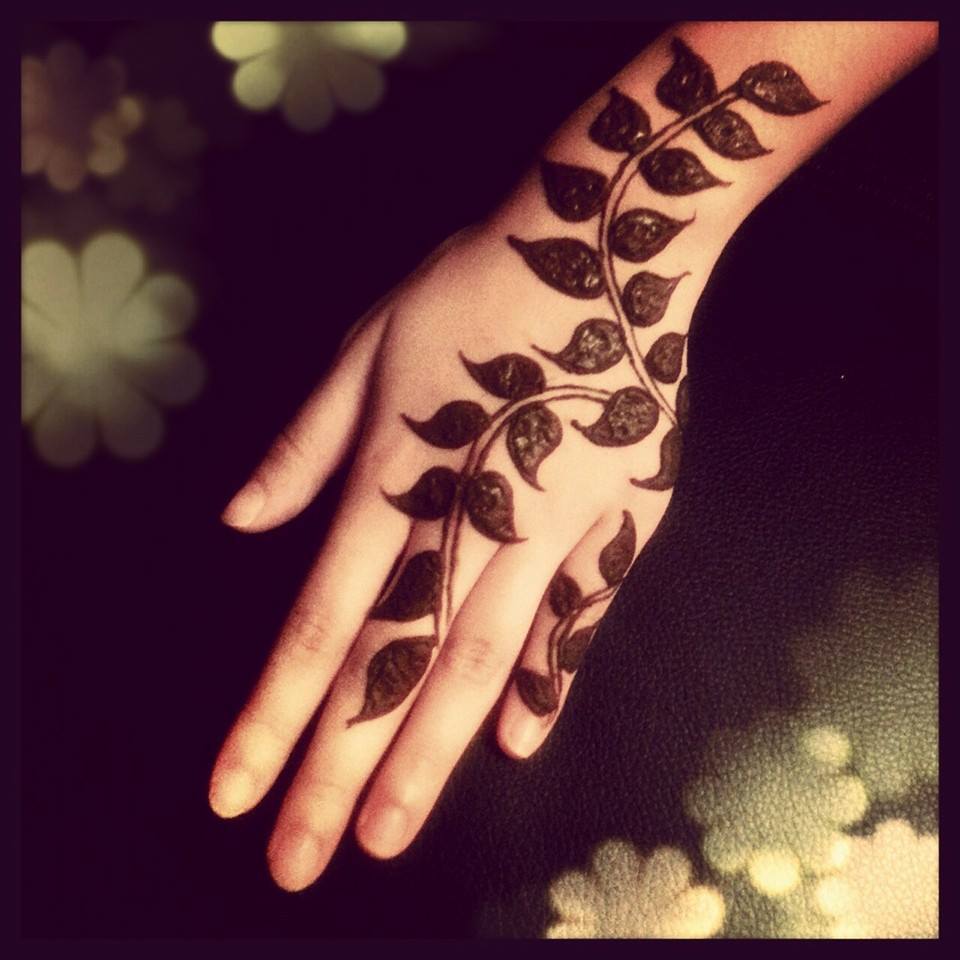 Bold & Thick Arabic Mehndi Designs