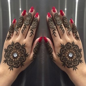 Round Arabic Mehndi Designs