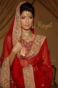 Chic Dupatta Draping Styles for lehnga and shalwar kameez