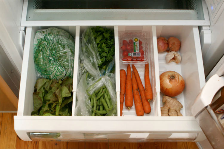 Easy fridge Cleaning and Organising Tips